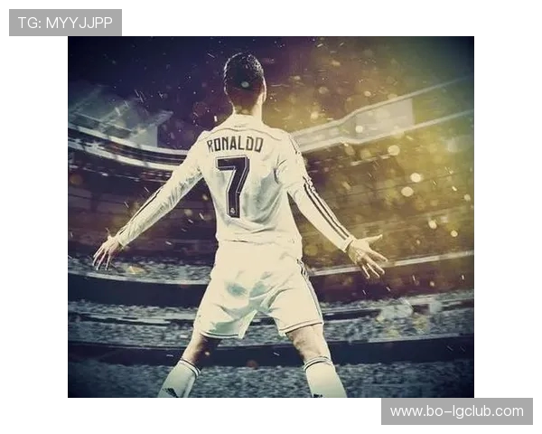 足球明星同人风格男头像创作，个性化定制展现独特魅力与青春活力